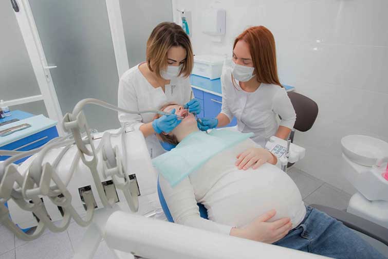 Стоматолог при беременности