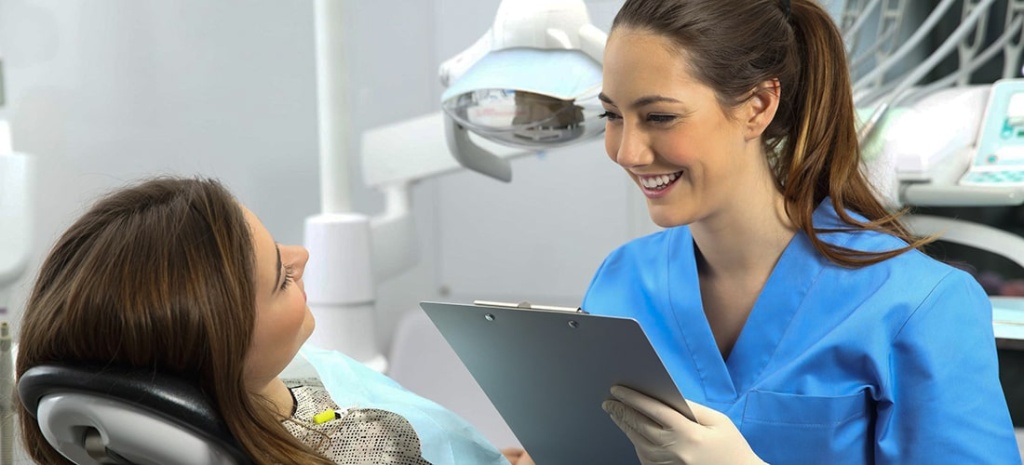 Когда идти к стоматологу: показания и профилактика