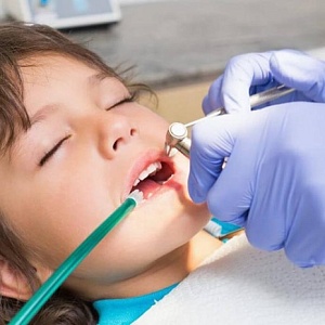 Лечение зубов под наркозом у детей младшего возраста